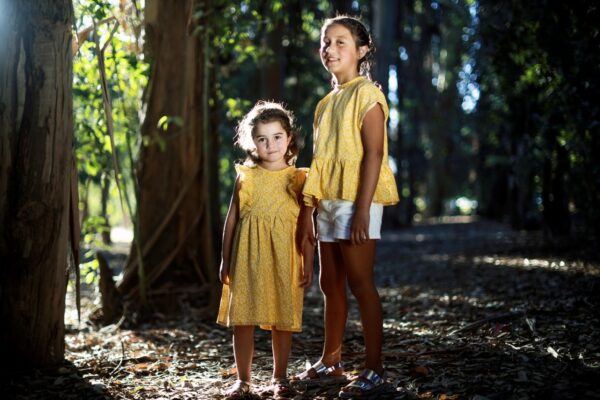 Vestido Alerce Mostaza Flores - Imagen 11