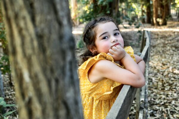 Vestido Alerce Mostaza Flores - Imagen 13