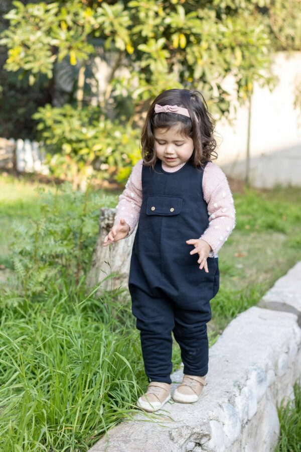 Jardinera Ulmo Unisex, Negro azulado - Imagen 6