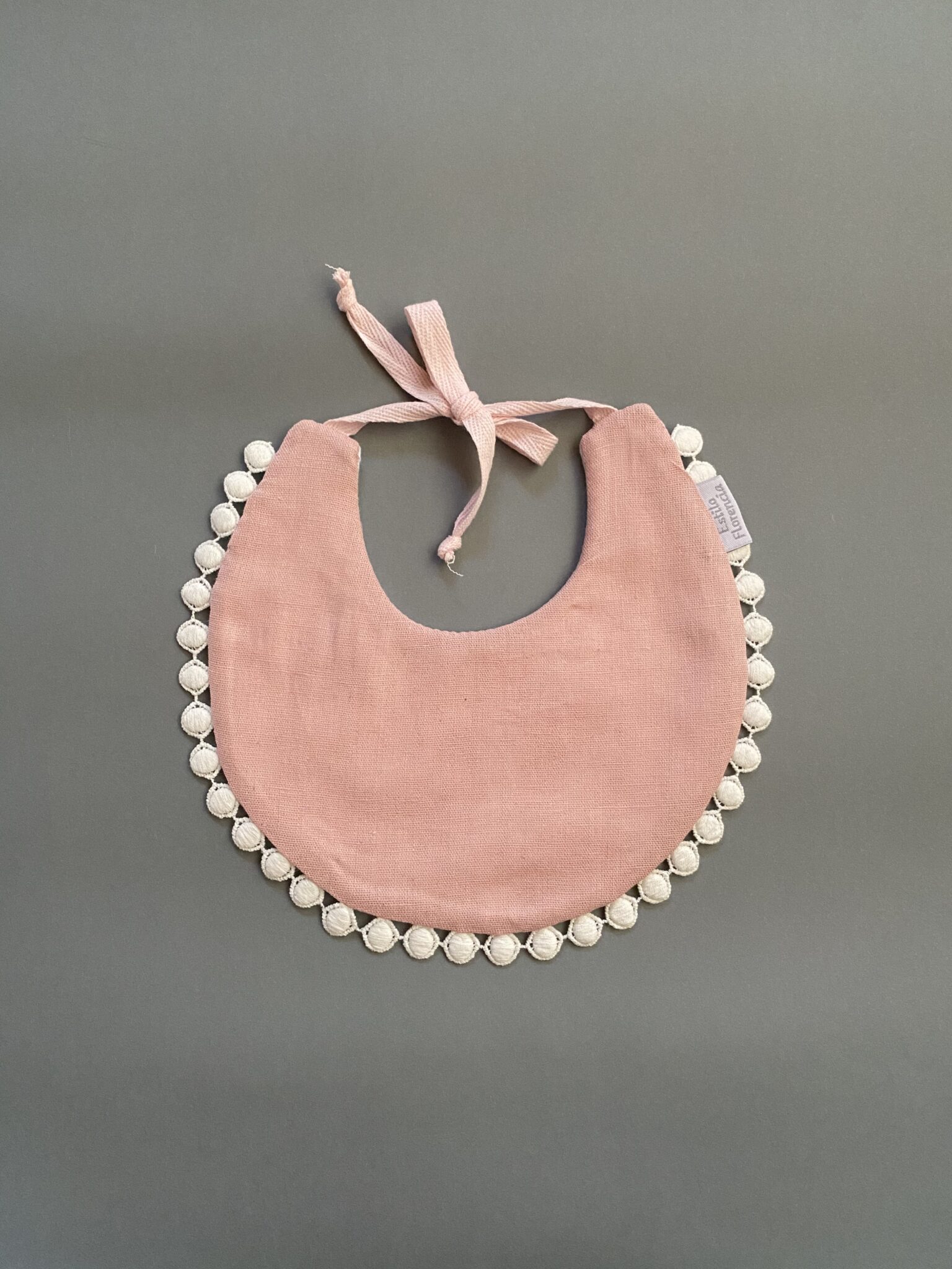 Babero Redondo Palo Rosa